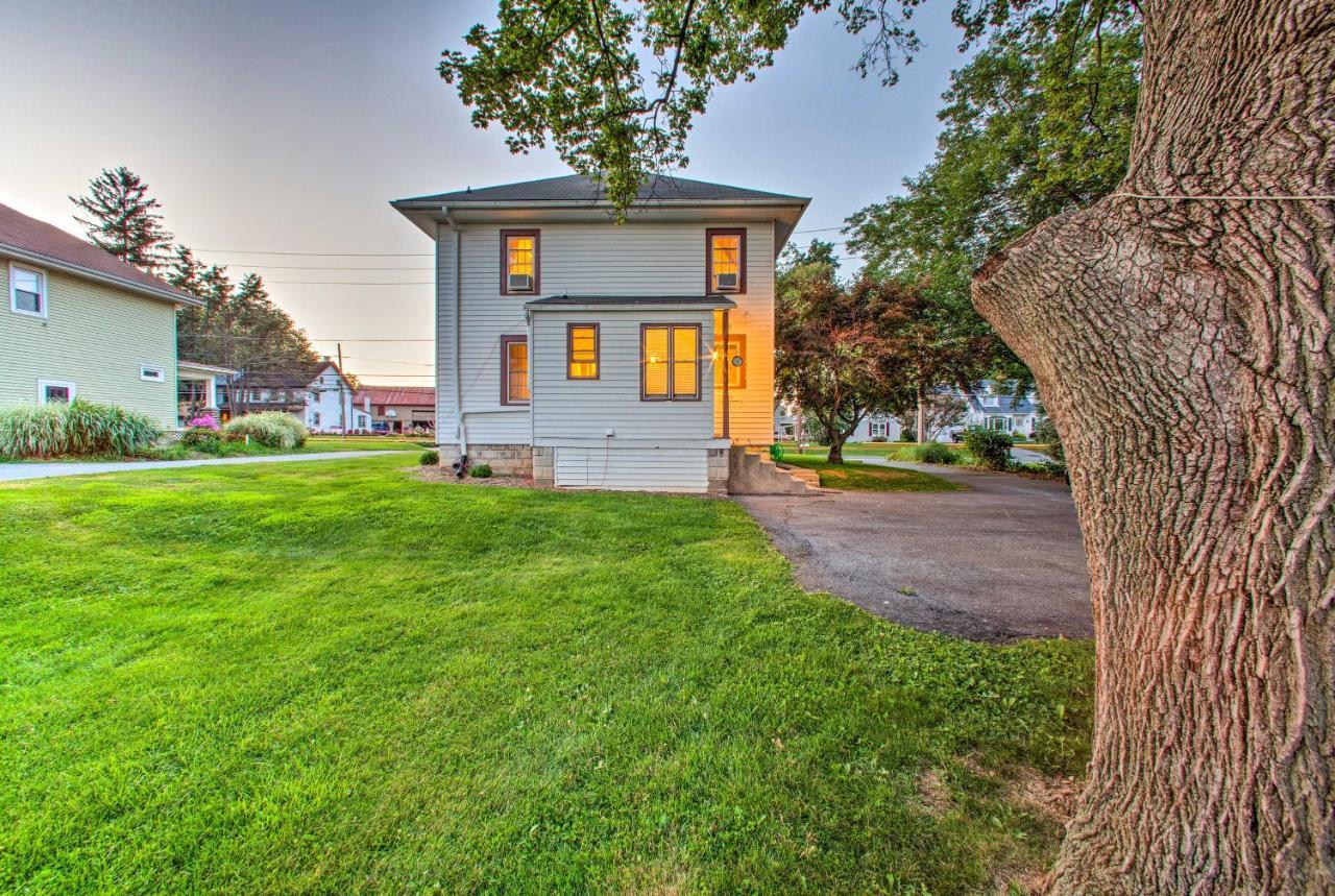 Whimsical Lancaster House With Porch Near Amish Farm Vila Exterior foto